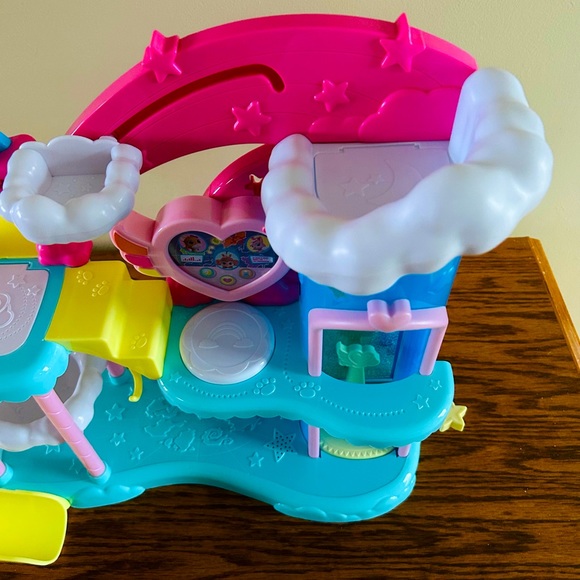 Disney Junior T.O.T.S Nursery Headquarters with Characters - Picture 6 of 13